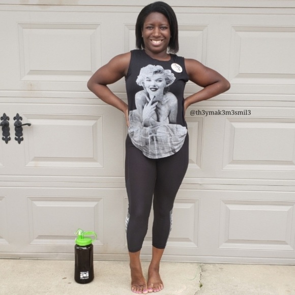 Marilyn Monroe Black Gray White Classic Graphic Tank Top size Small - Picture 4 of 13